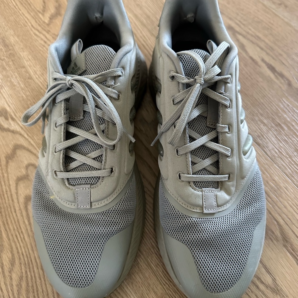 Men's Adidas Boost Sneakers